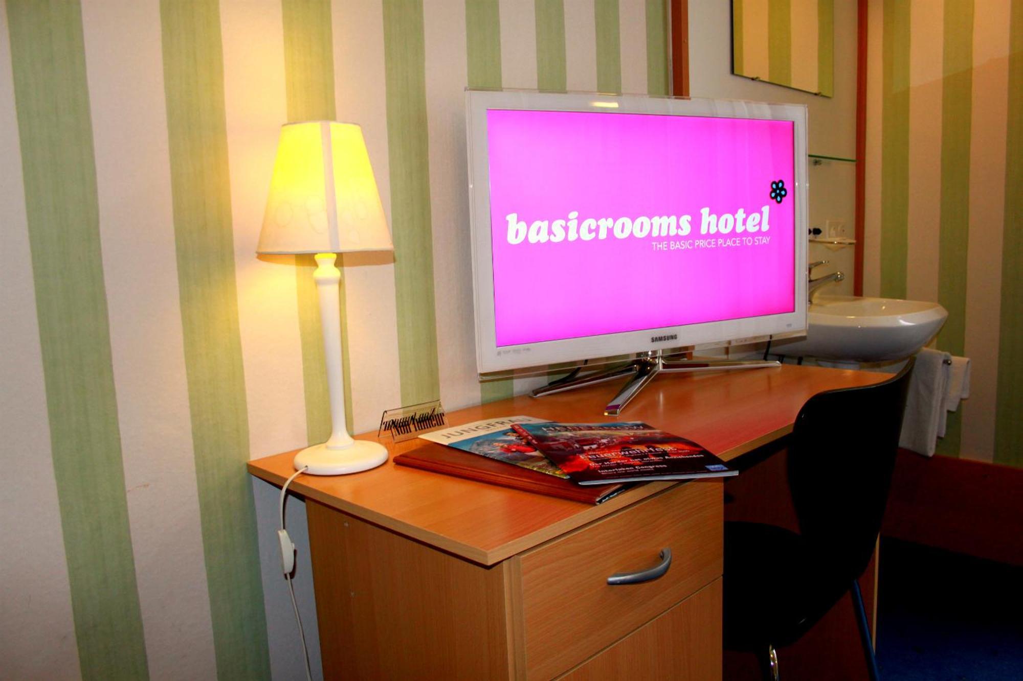 Basicrooms Hotel Unterseen Екстериор снимка
